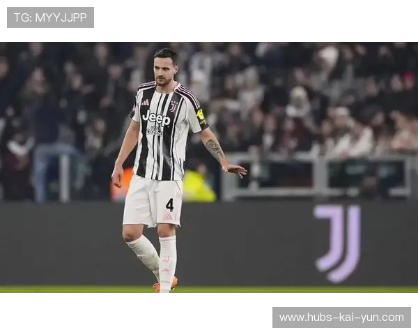 米兰推进中卫引援，后场对抗要升级，米兰中场球员